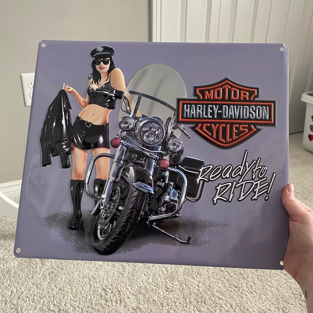 Harley Davidson Jacket Babe Embossed Tin Sign - Picture 2 of 6